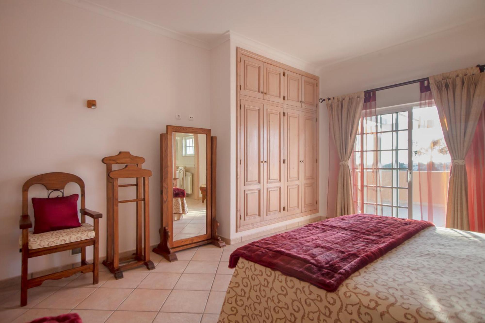 Al Meida Guesthouse Албуфейра Экстерьер фото