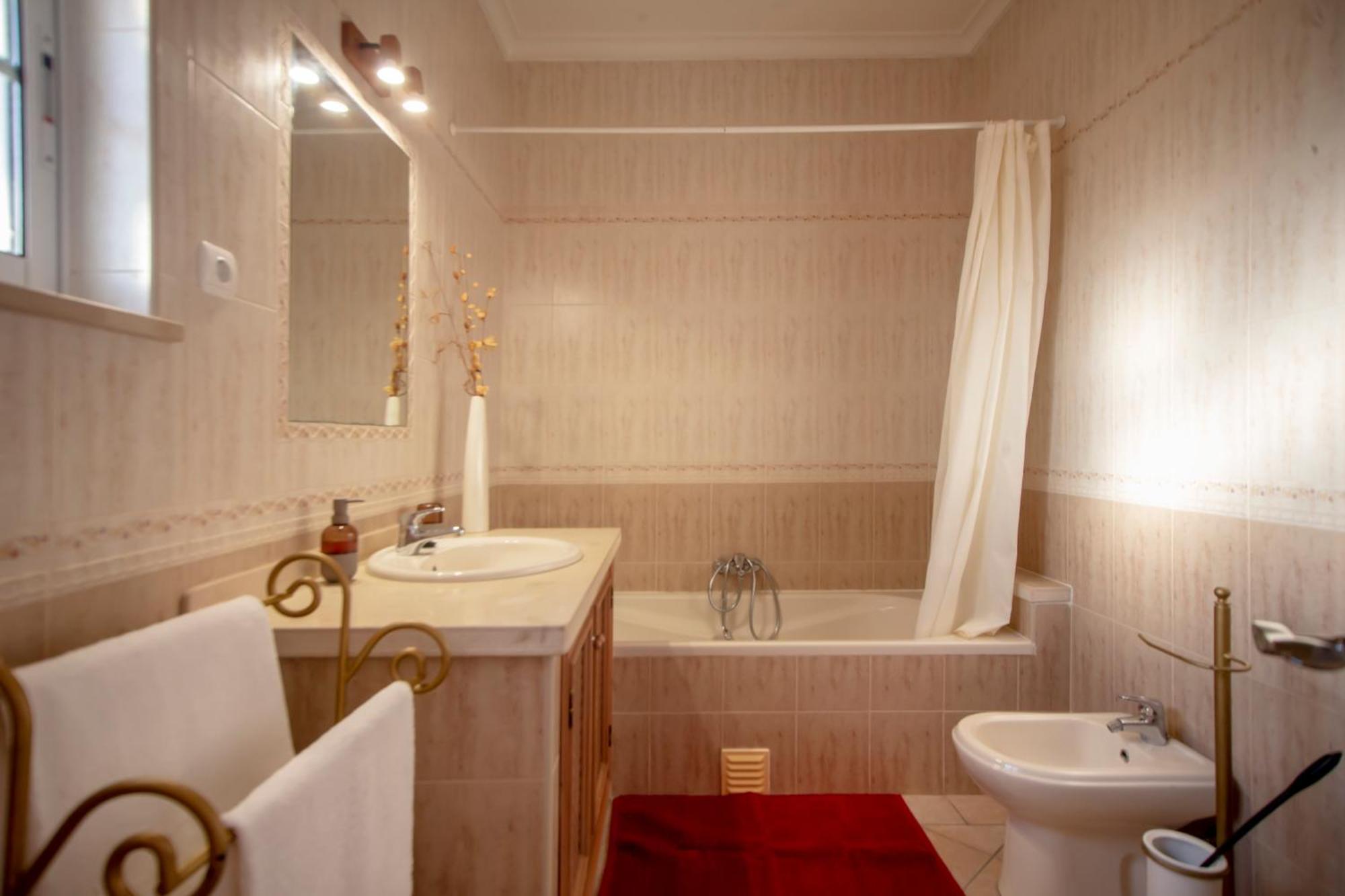 Al Meida Guesthouse Албуфейра Экстерьер фото