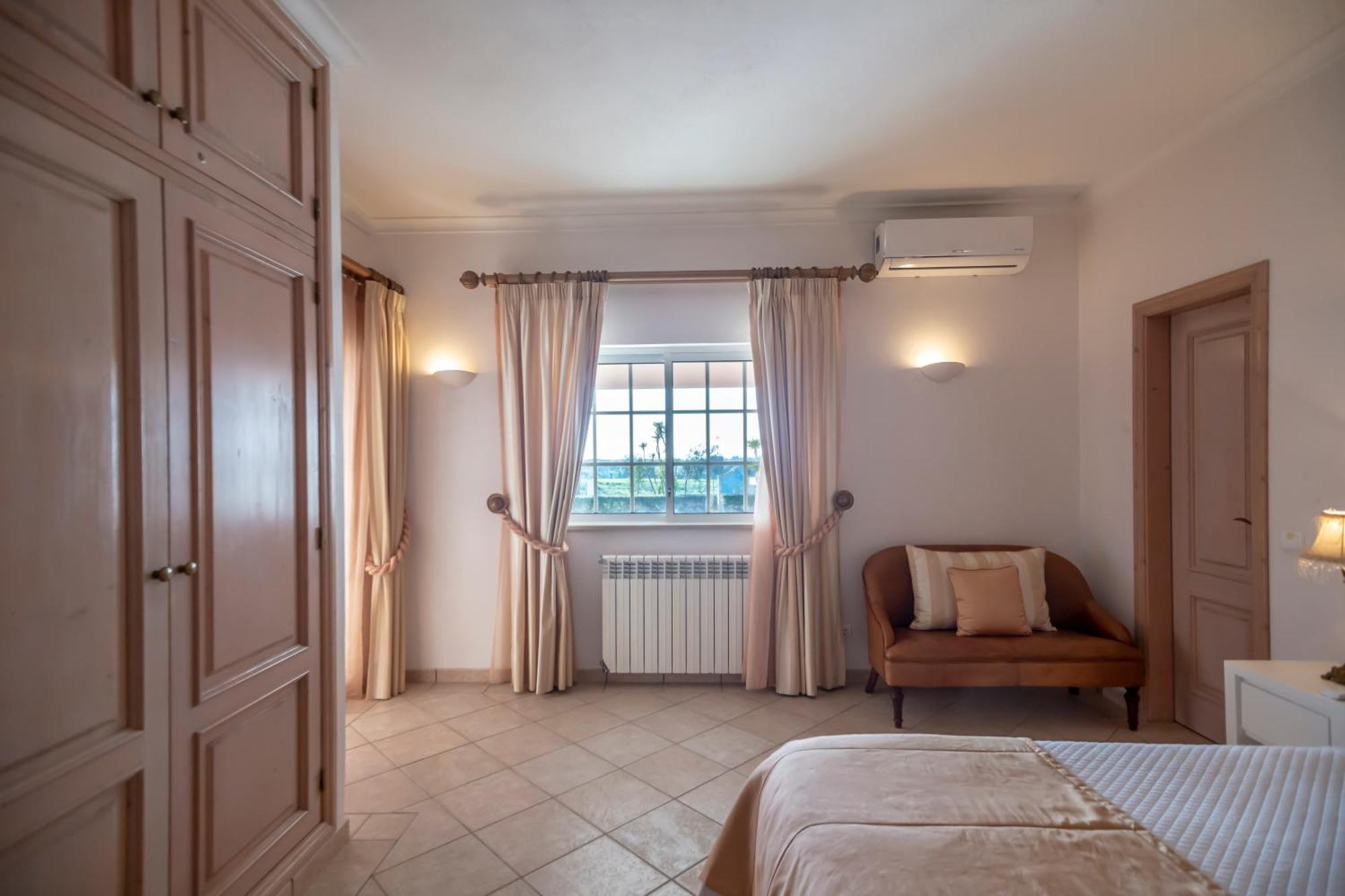 Al Meida Guesthouse Албуфейра Экстерьер фото