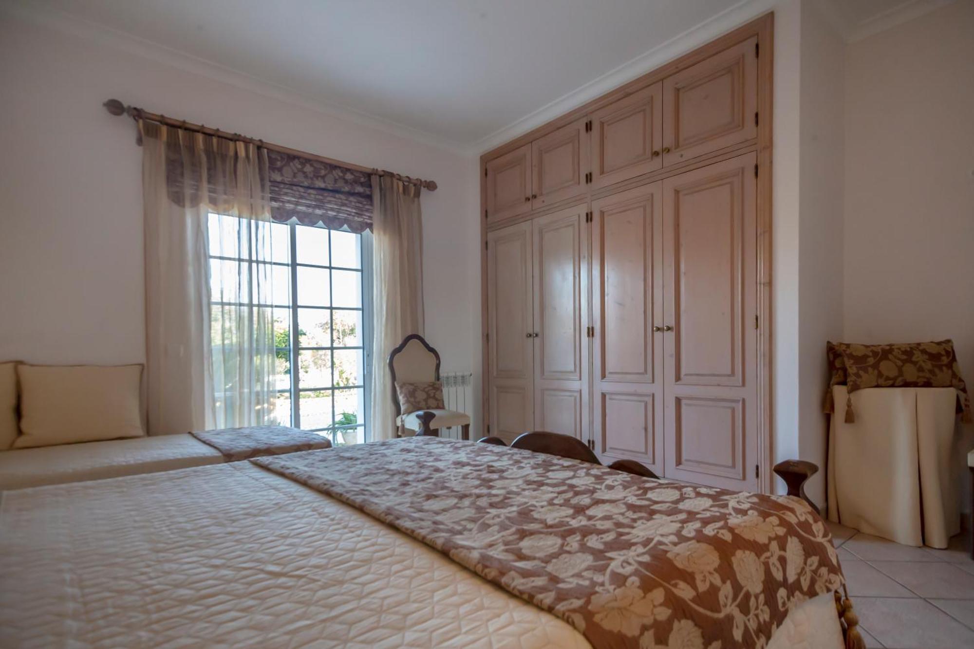 Al Meida Guesthouse Албуфейра Экстерьер фото