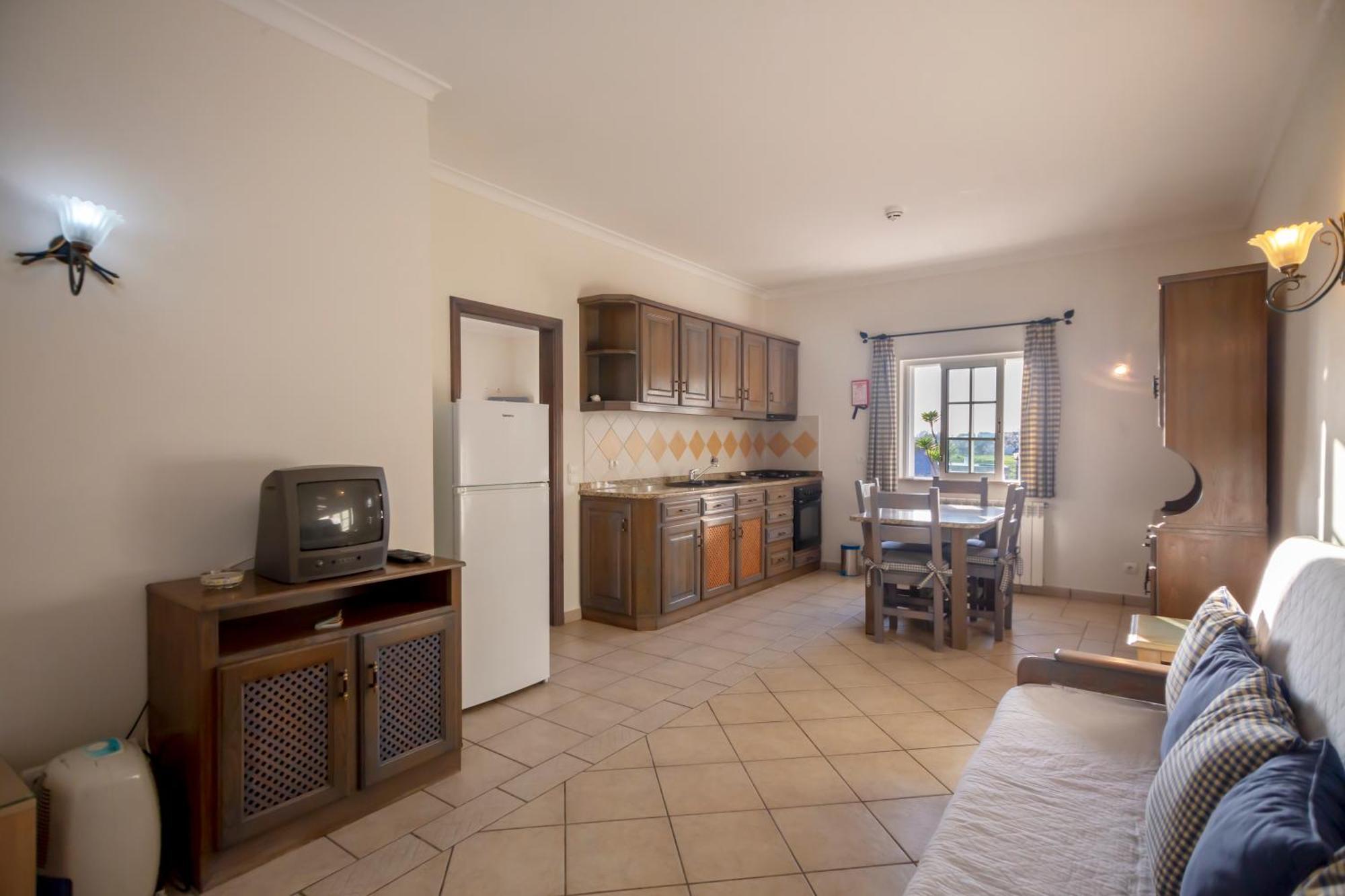 Al Meida Guesthouse Албуфейра Экстерьер фото